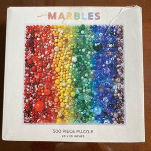 🧩 “Marbles”
Galison Puzzle
500 pieces
No missing pieces